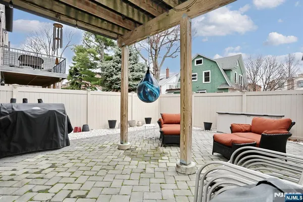 $999,000 | 223 Grant Avenue, Cliffside Park, NJ 07010