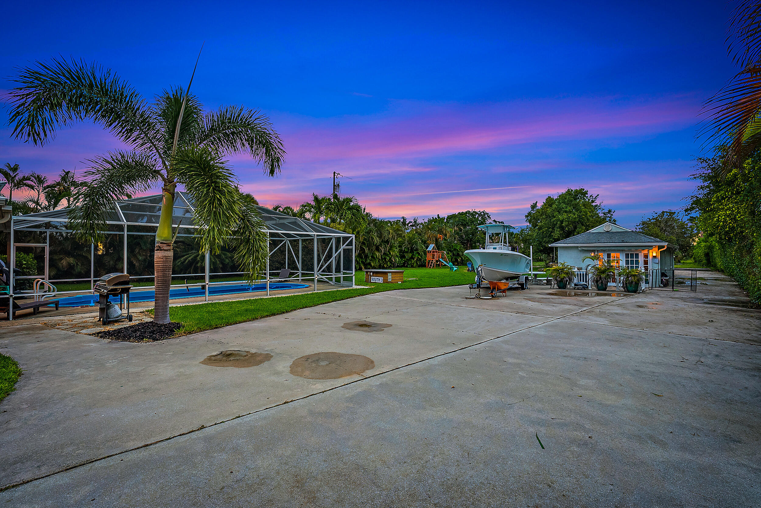 5354 Southeast Horseshoe Point Road Stuart, FL 34997 - Photo 35 of 38 60F4F445-B0BE-4CDA-9E75-080F3559A980