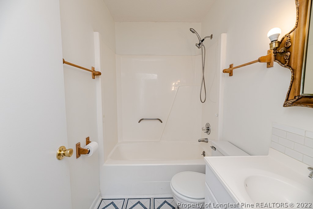 7663 King Road Fayetteville, NC 28306 - Photo 11 of 24 Gallery Image 11