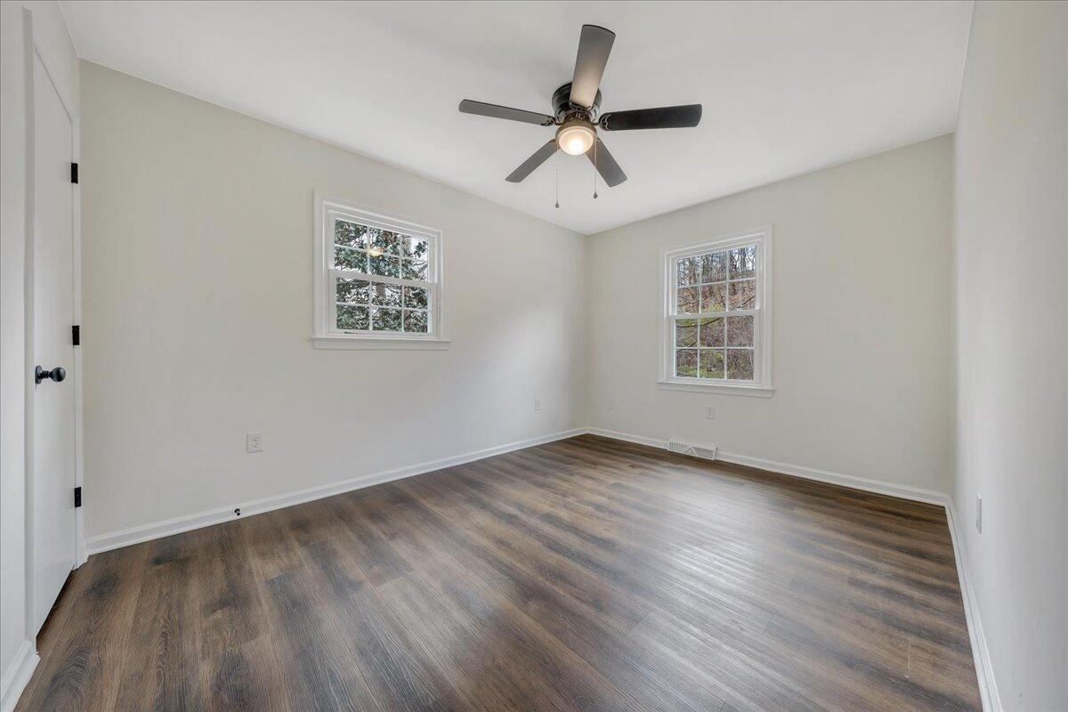 3061 Green Ridge Road Roanoke, VA 24019 - Photo 23 of 39 25-MIB08025