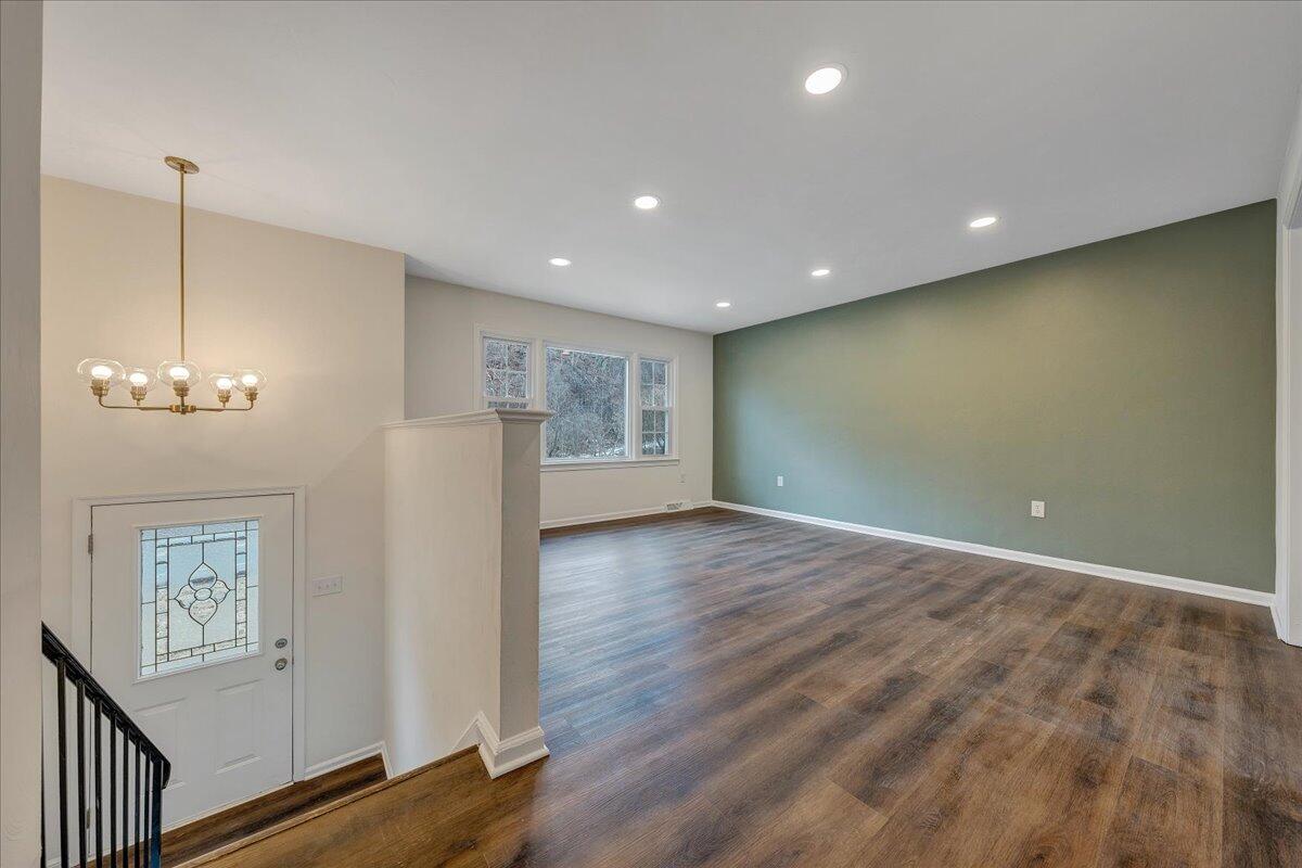 3061 Green Ridge Road Roanoke, VA 24019 - Photo 6 of 39 04-MIB08007