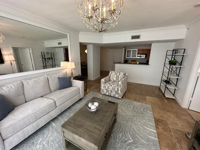 $4,800 | 1551 North Flagler Drive, Unit 515 (ANNUAL OR SEASONAL), West Palm Beach, FL 33401