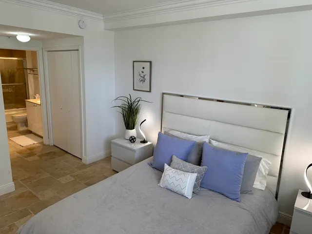 $4,800 | 1551 North Flagler Drive, Unit 515 (ANNUAL OR SEASONAL), West Palm Beach, FL 33401