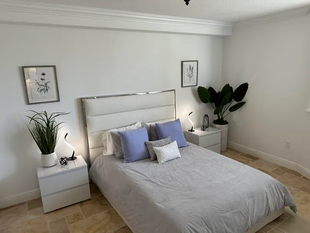 $4,800 | 1551 North Flagler Drive, Unit 515 (ANNUAL OR SEASONAL), West Palm Beach, FL 33401