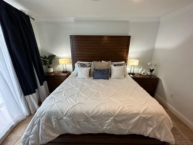 $4,800 | 1551 North Flagler Drive, Unit 515 (ANNUAL OR SEASONAL), West Palm Beach, FL 33401