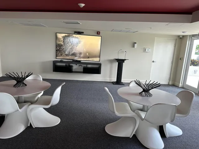 $4,800 | 1551 North Flagler Drive, Unit 515 (ANNUAL OR SEASONAL), West Palm Beach, FL 33401