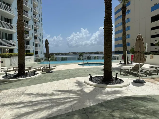$4,800 | 1551 North Flagler Drive, Unit 515 (ANNUAL OR SEASONAL), West Palm Beach, FL 33401
