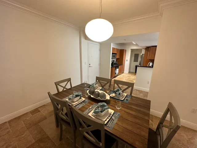 $4,800 | 1551 North Flagler Drive, Unit 515 (ANNUAL OR SEASONAL), West Palm Beach, FL 33401