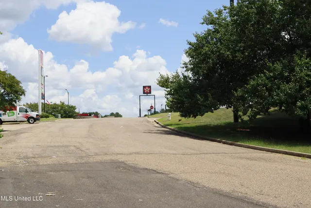 $200,000 | 0 Country Pl Parkway, Pearl, MS 39208