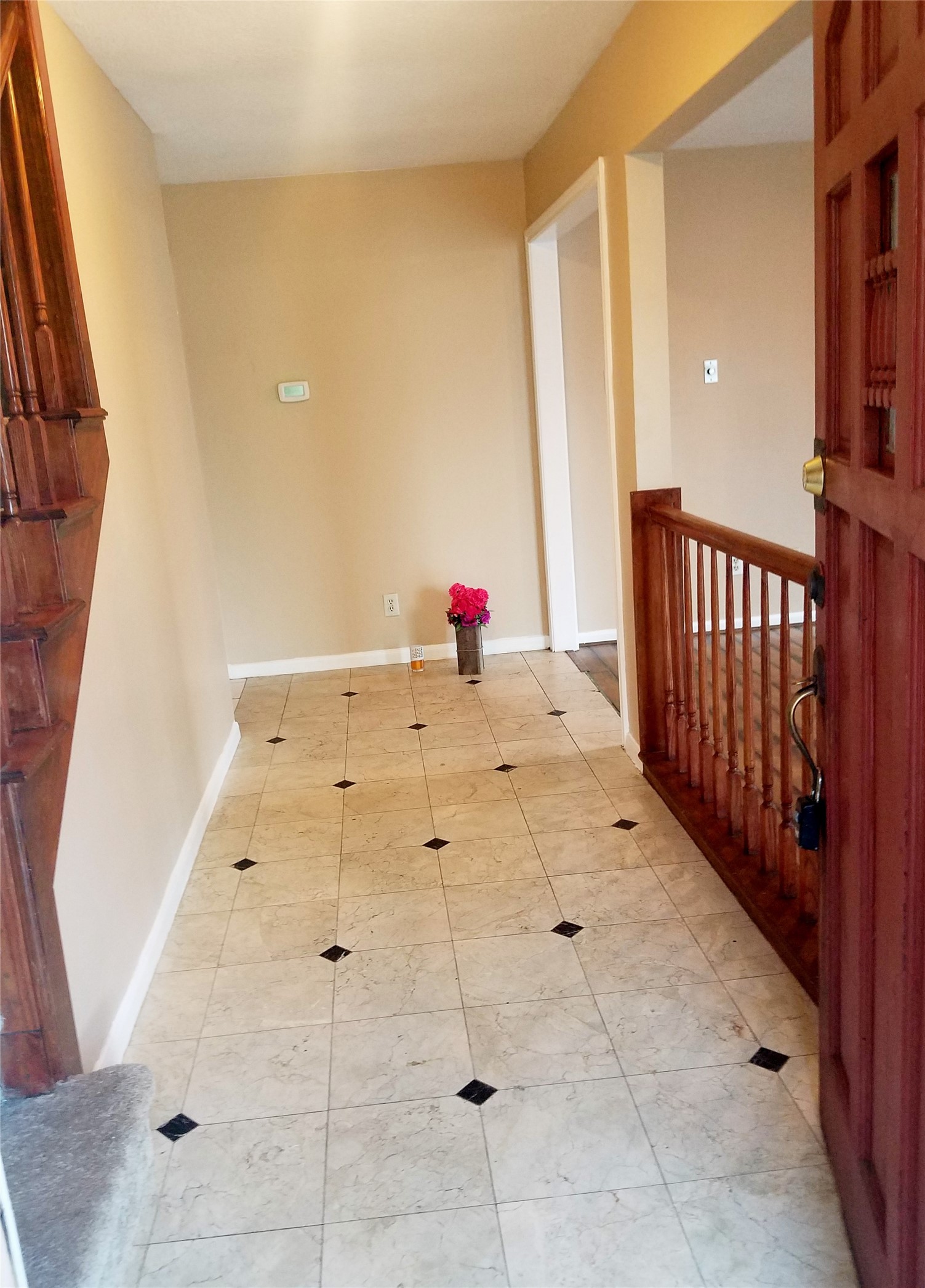 15526 Rio Plaza Drive Houston, TX 77083 - Photo 6 of 36