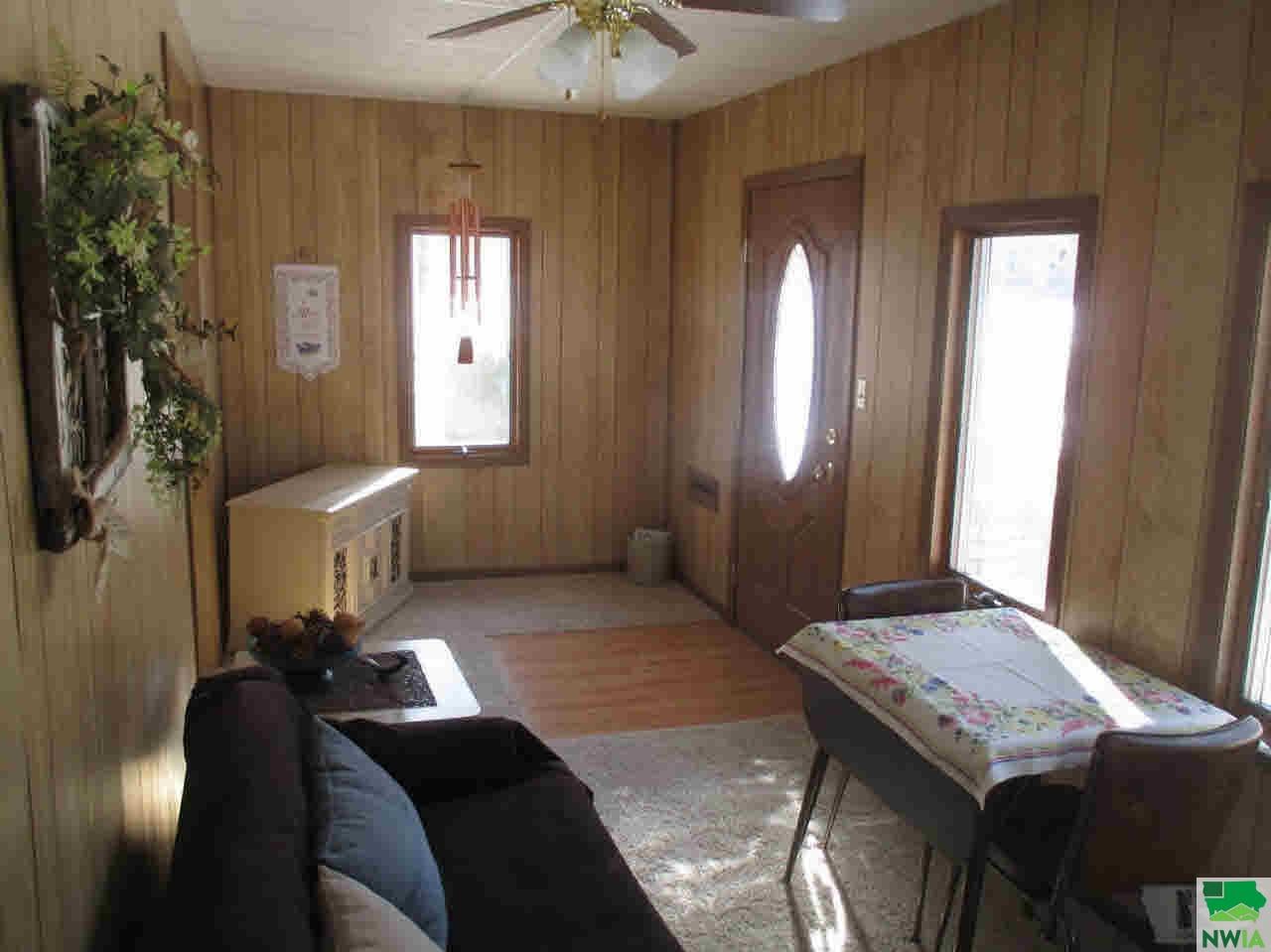1009 8th Street Sheldon, IA 51201 - Photo 17 of 26 Gallery Image 17