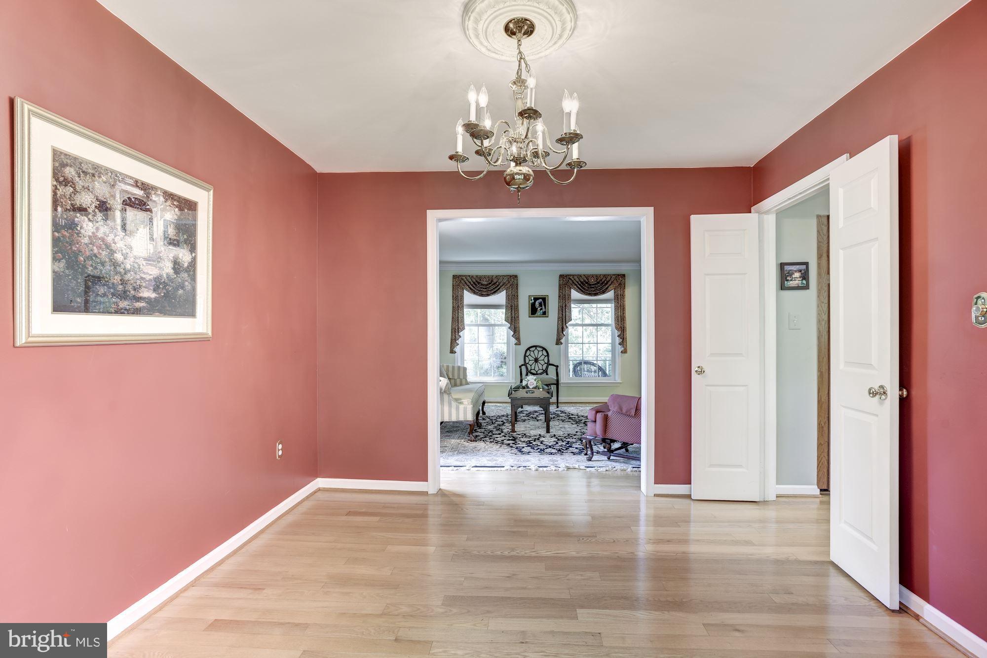 12586 Rock Ridge Road Herndon, VA 20170 - Photo 16 of 67 Gallery Image 16