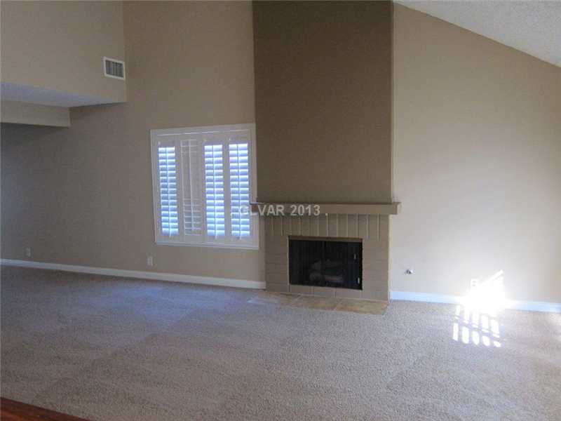 4723 Monaco Road Las Vegas, NV 89121 - Photo 5 of 27 Living Room.