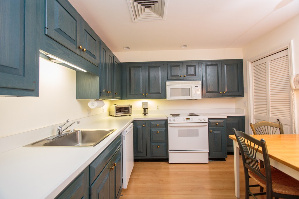 63 Garden Road, Unit G3 Wellesley, MA 02481 - Photo 9 of 11