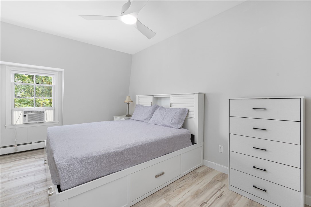 458 Thames Street, Unit B Newport, RI 02840 - Photo 25 of 39 Primary