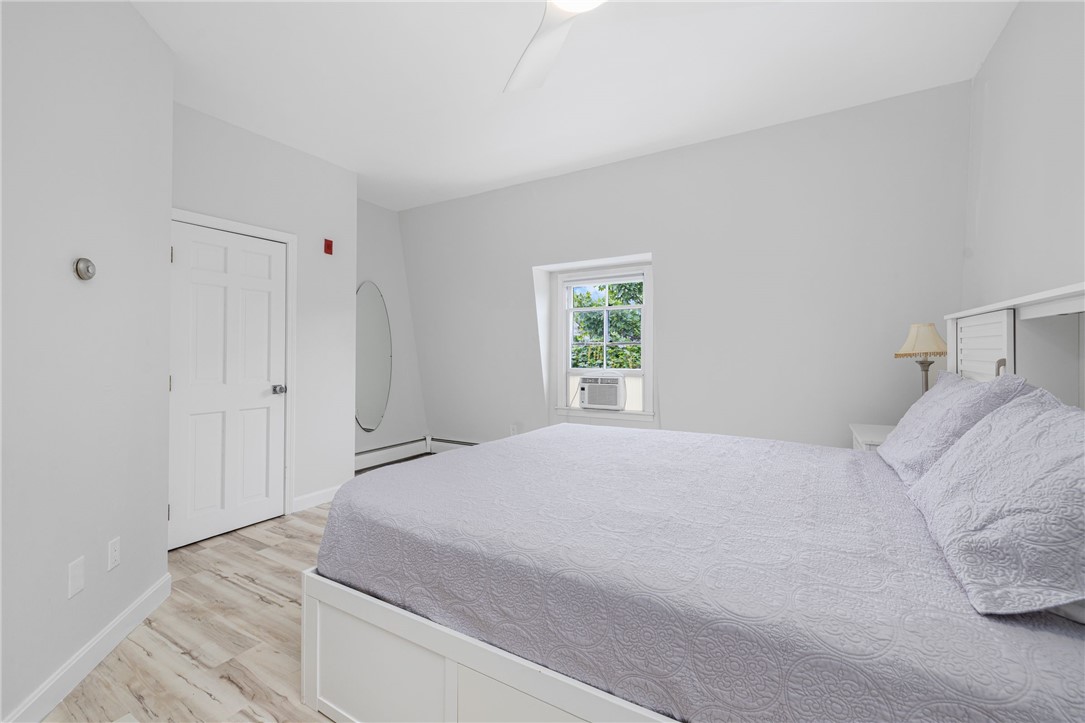 458 Thames Street, Unit B Newport, RI 02840 - Photo 26 of 39 Primary