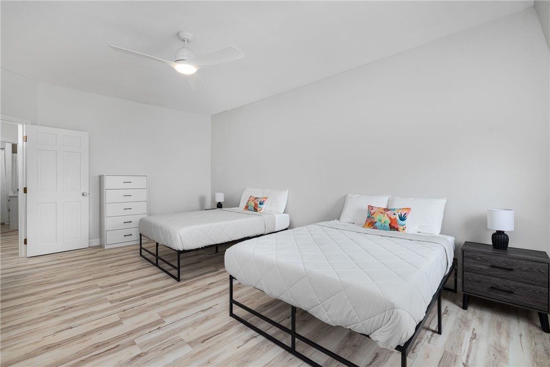 458 Thames Street, Unit B Newport, RI 02840 - Photo 32 of 39 Bedroom 2