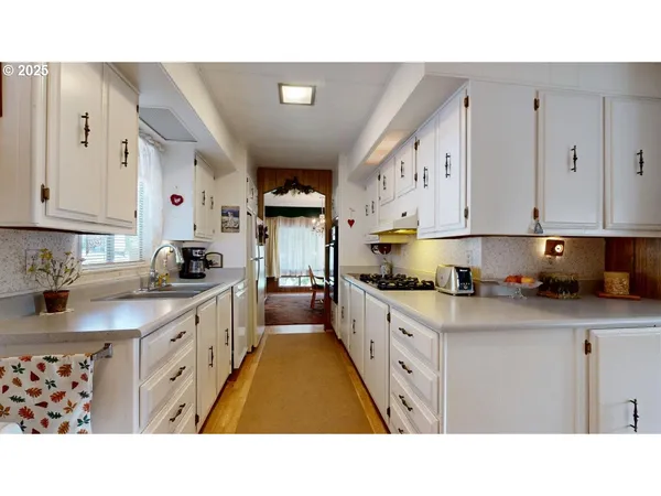 $375,000 | 98171 Tuttle Lane, Brookings, OR 97415