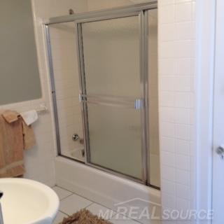 156 Kerby Road Grosse Pointe, MI 48236 - Photo 22 of 52