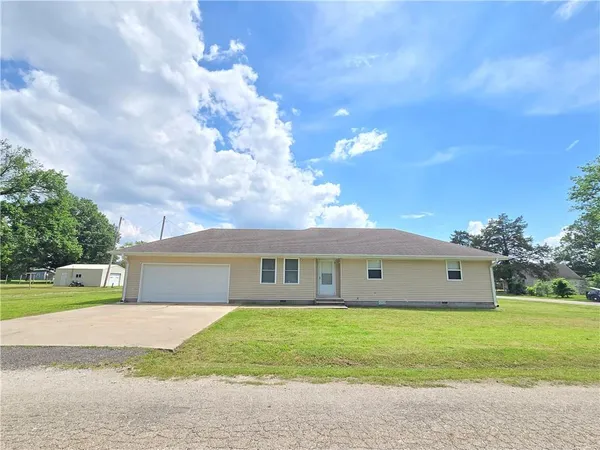 $120,000 | 817 Park Street, Cherryvale, KS 67335