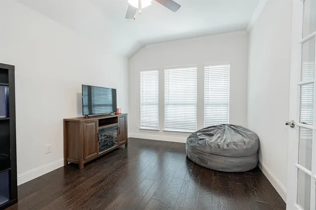 a view of livingroom with furniture and wooden floor