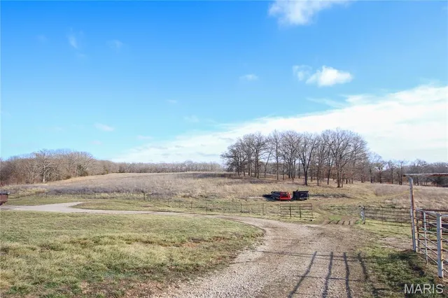 $380,000 | 82 Koppelmann Lane, Sullivan, MO 63080
