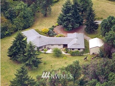 5213 Southwest Point Robinson Road Vashon, WA 98070 - Photo 1 of 1