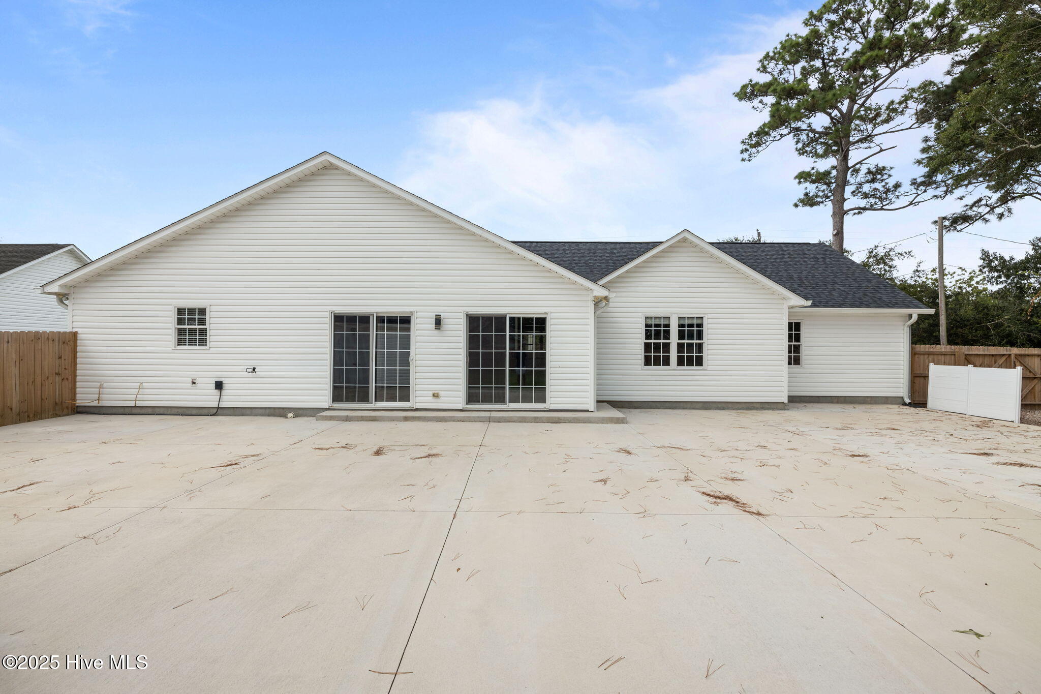 554 Chatham Street Newport, NC 28570 - Photo 40 of 56 41-web-or-mls-1S3A2085