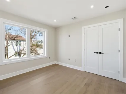 $979,000 | 140 A Weigands Lane, Secaucus, NJ 07094