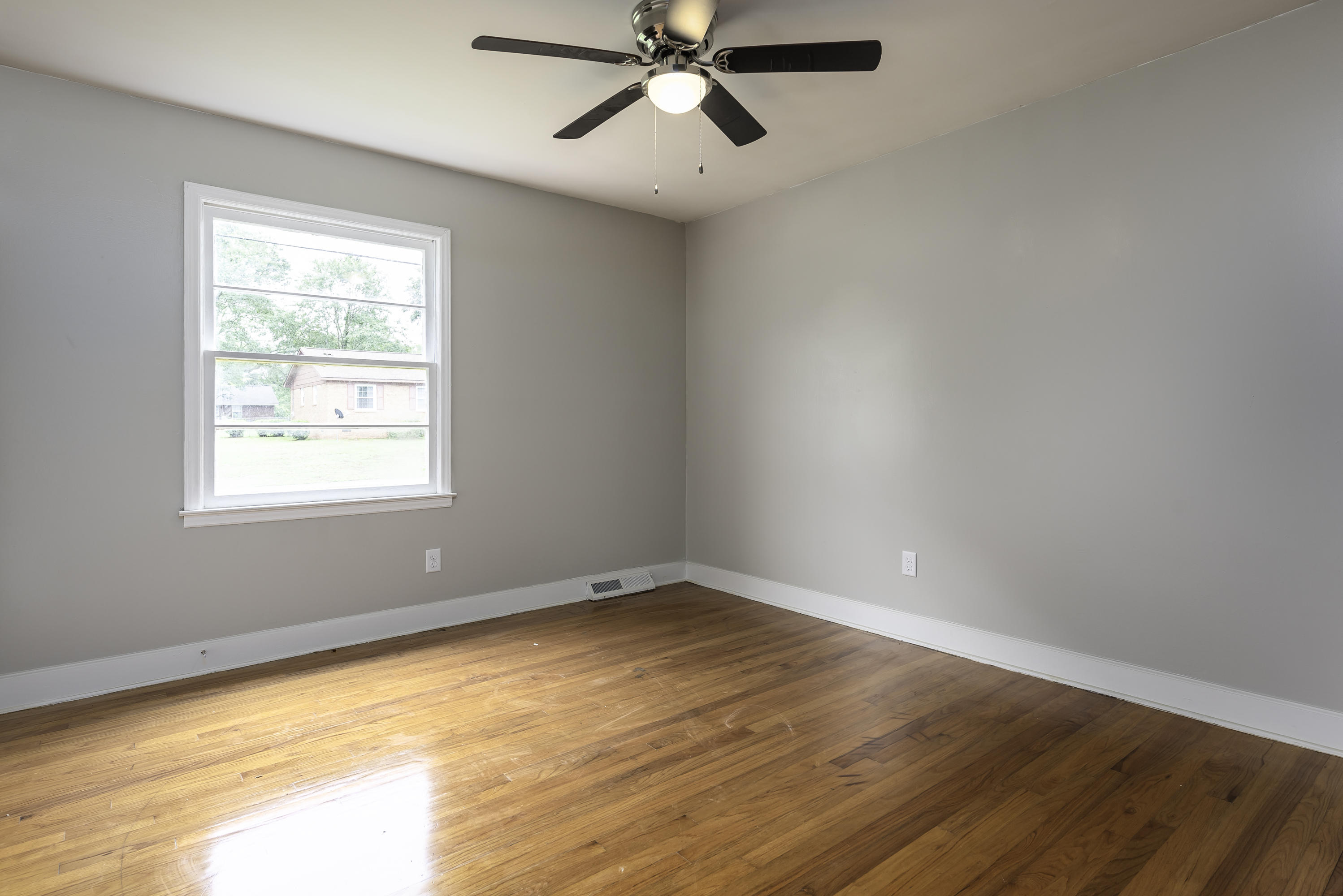 3334 Stoneybrook Road North Charleston, SC 29420 - Photo 16 of 24 3332 Stonybrook-16