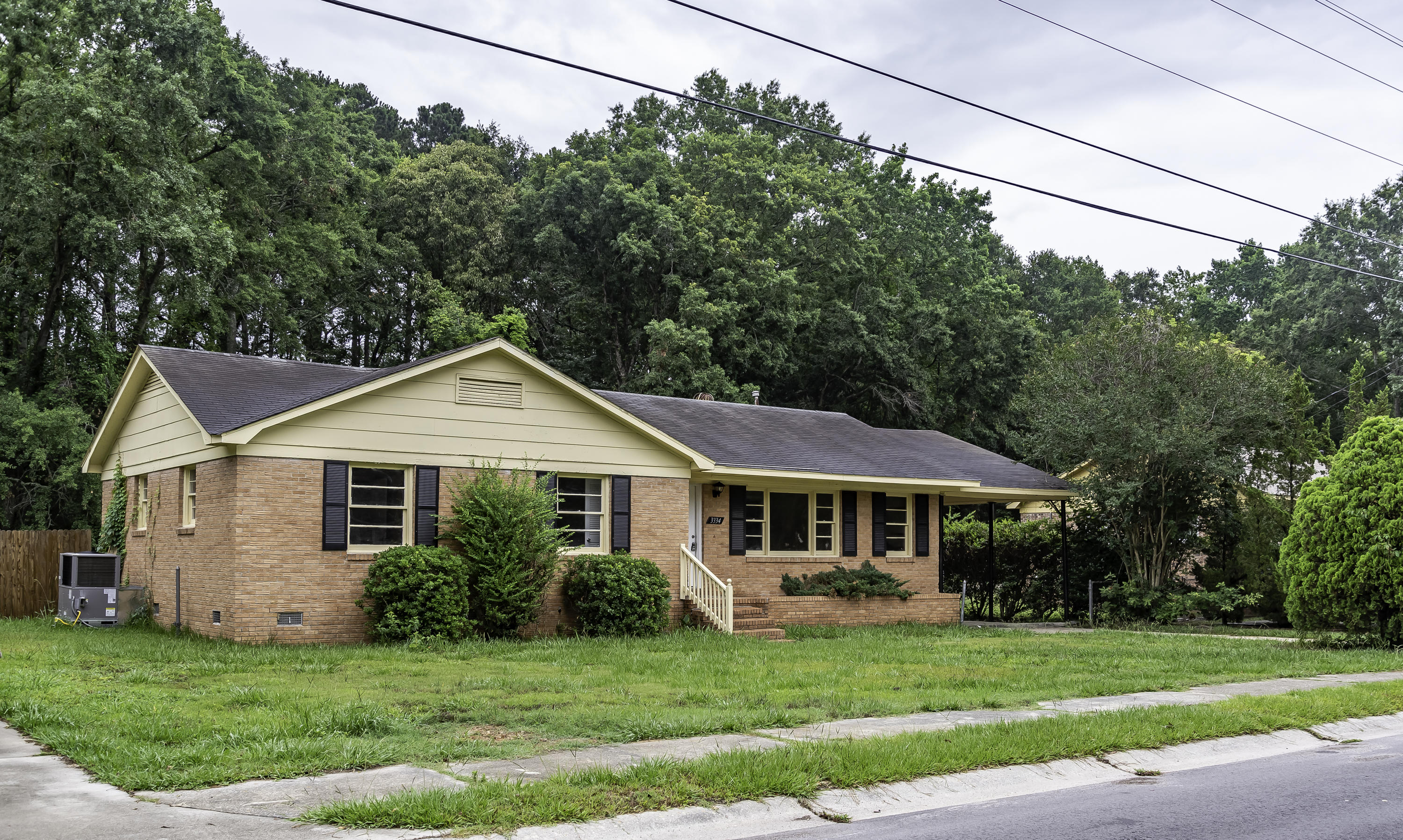 3334 Stoneybrook Road North Charleston, SC 29420 - Photo 3 of 24 3332 Stonybrook-2