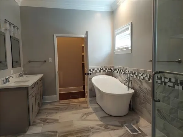 $5,000 | 6756 Pontchartrain Boulevard, New Orleans, LA 70124