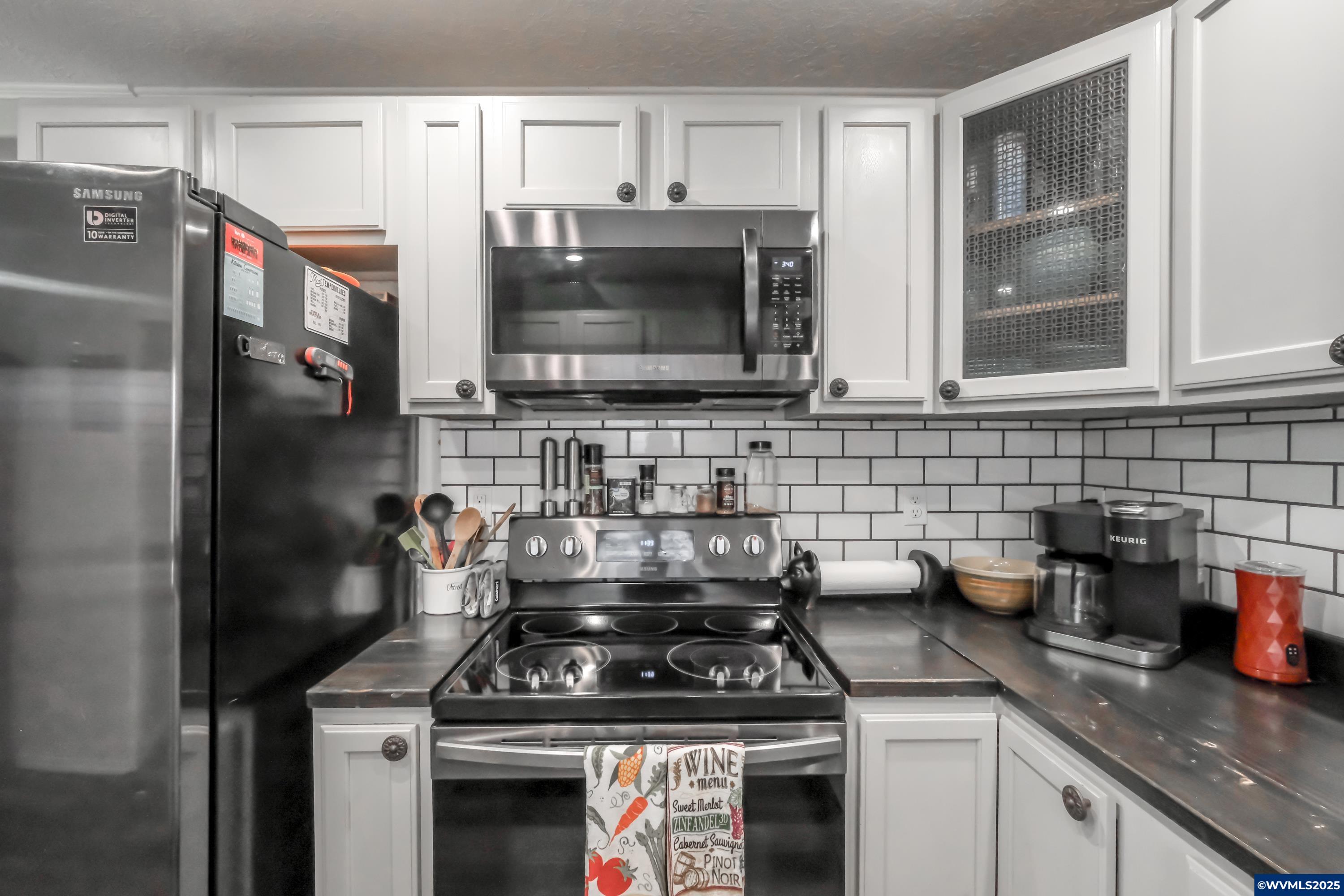 28508 Liberty Road Sweet Home, OR 97386 - Photo 10 of 47 Gallery Image 10