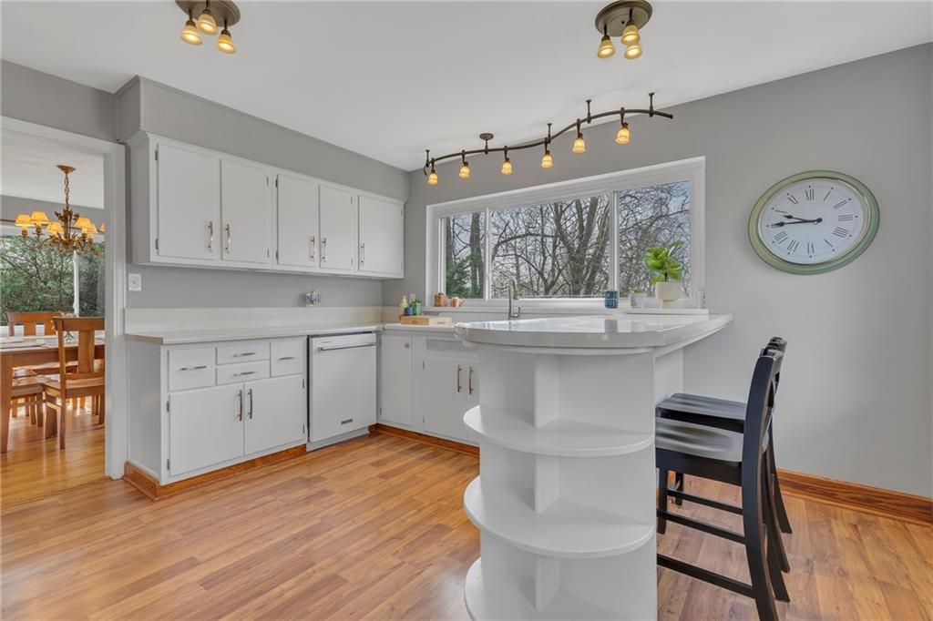 2893 Brodhead Road Aliquippa, PA 15001 - Photo 13 of 40