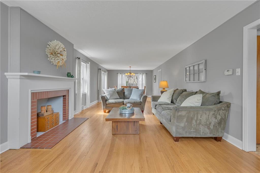 2893 Brodhead Road Aliquippa, PA 15001 - Photo 7 of 40