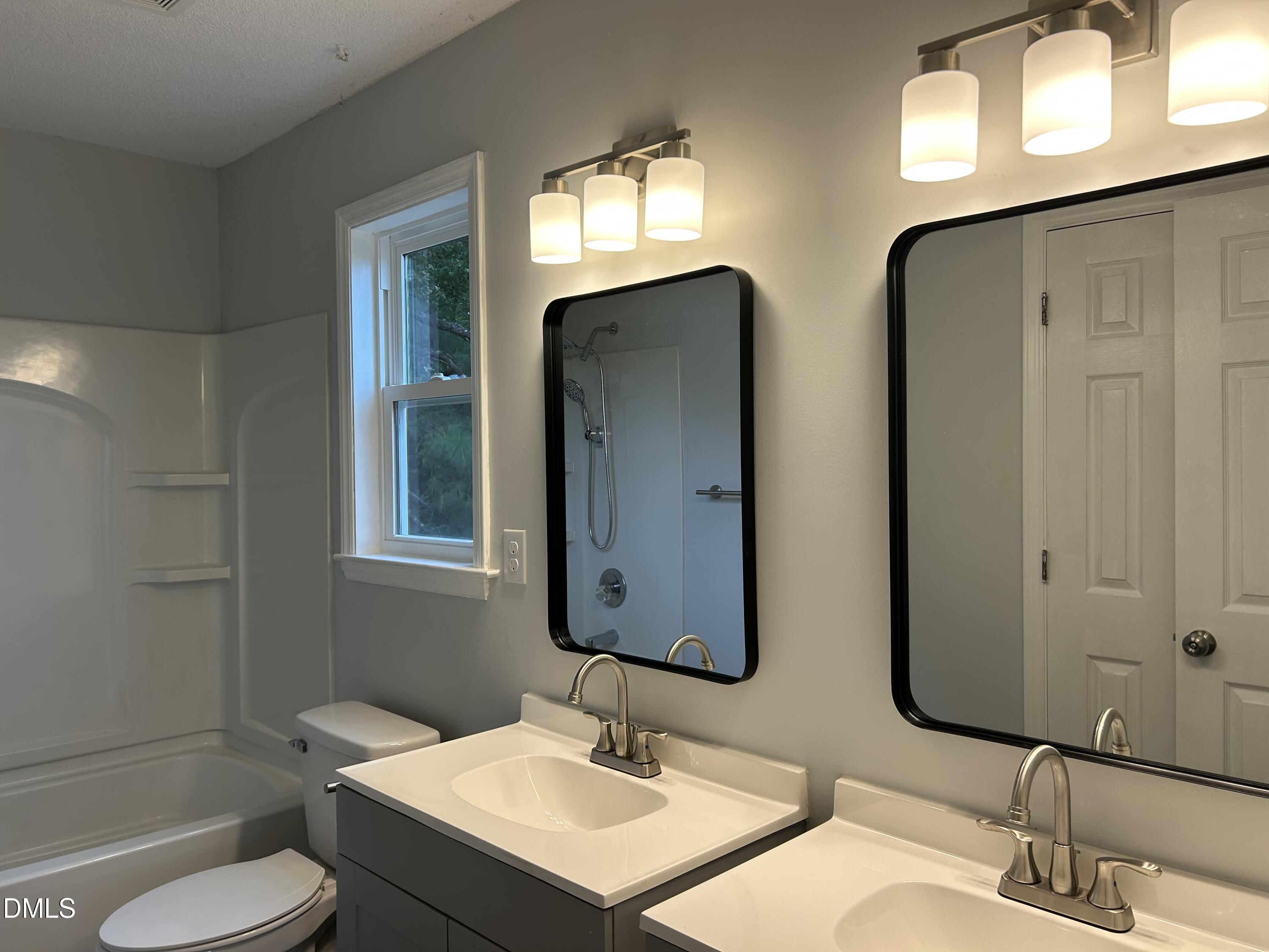 387 North Pleasant Coates Road Benson, NC 27504 - Photo 19 of 40 IMG_1268