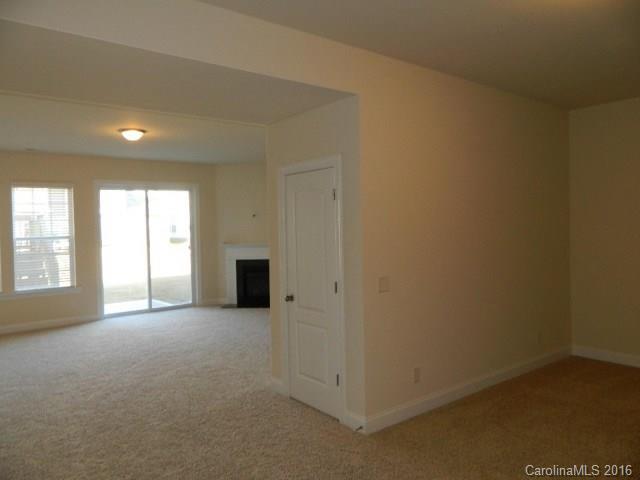 723 Falcon Ridge, Unit HKC 110 Fort Mill, SC 29708 - Photo 4 of 7