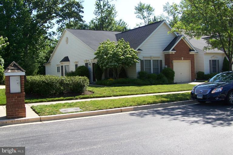 313 Colony Point Place Edgewater, MD 21037 - Photo 7 of 7 Exterior (Front)