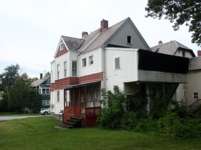 7 Clover Street Rutland, VT 05701 - Photo 3 of 19 Gallery Image 3