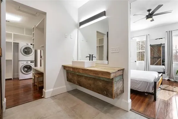 $2,400 | 8422 Hickory Street, Unit B, New Orleans, LA 70118