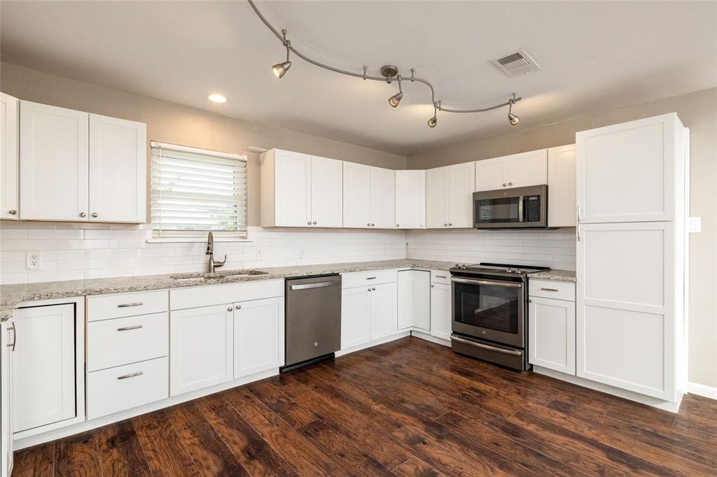 702 Commerce Street Euless, TX 76040 - Photo 19 of 36