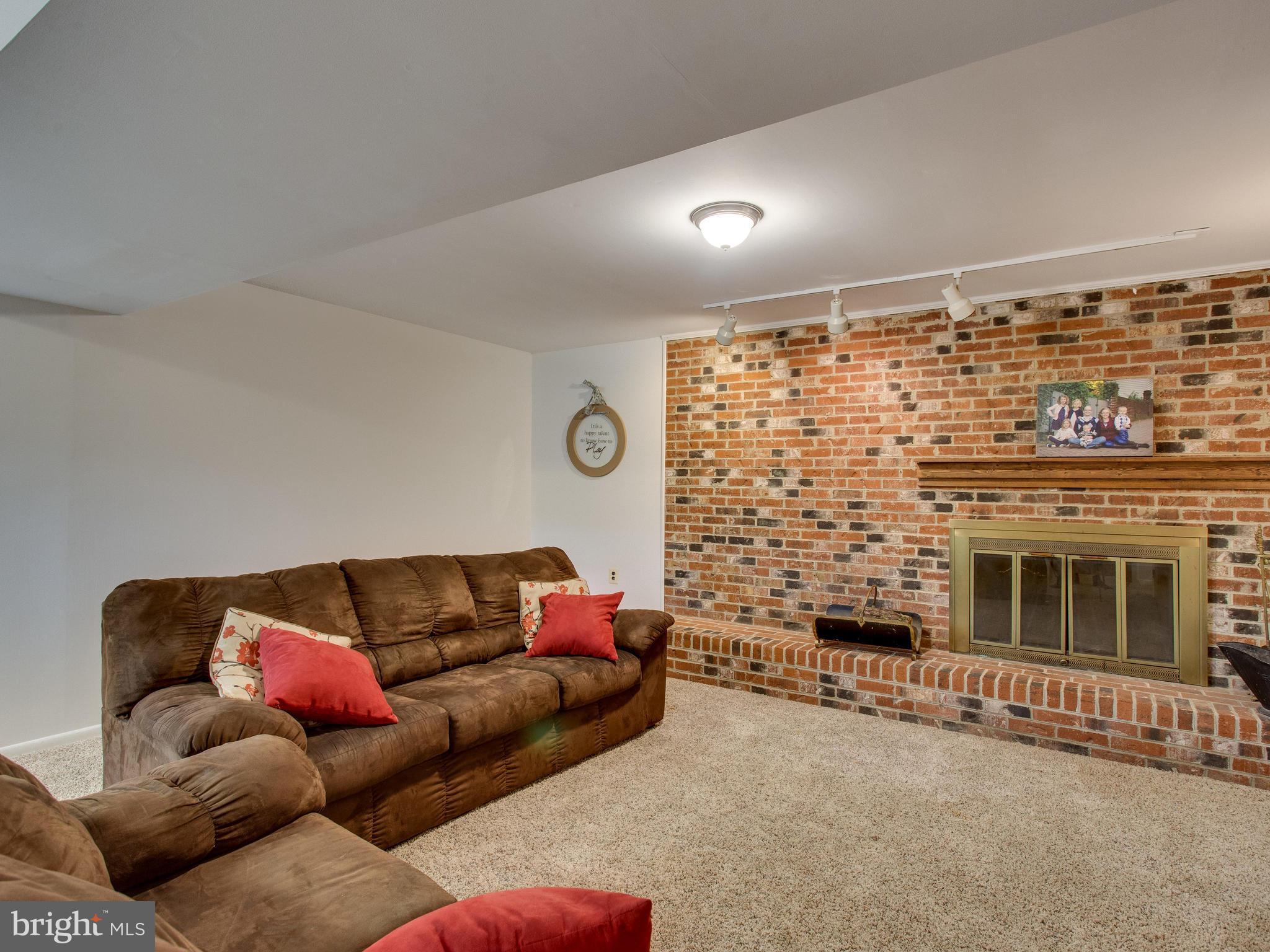 7209 Barry Road Alexandria, VA 22315 - Photo 26 of 30 Family Room