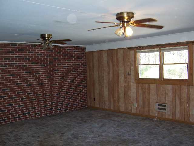 1721 Flat Rock Road Starr, SC 29684 - Photo 4 of 6