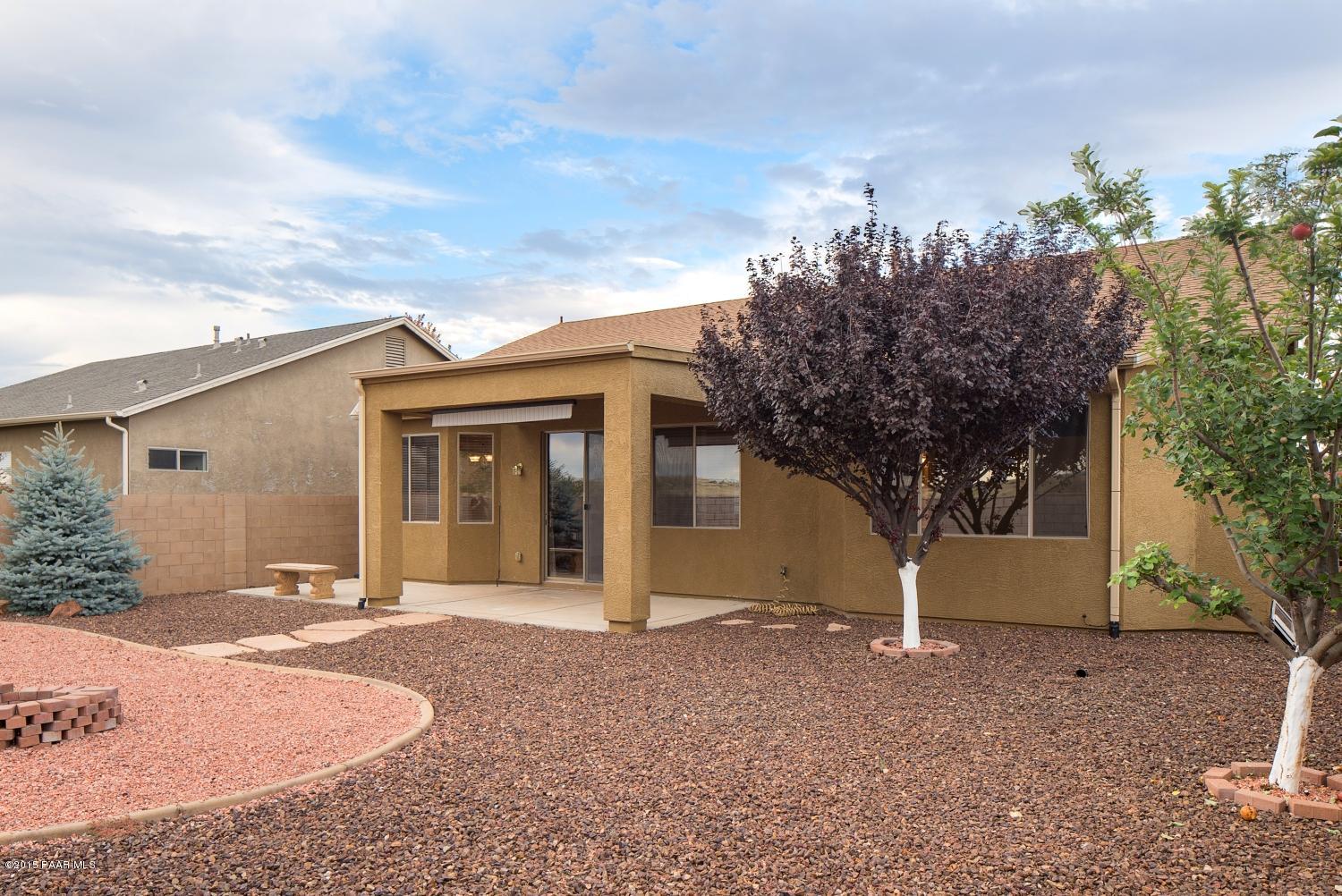 4752 Edgemont Road Prescott Valley, AZ 86314 - Photo 16 of 16 front view of a house with a yard