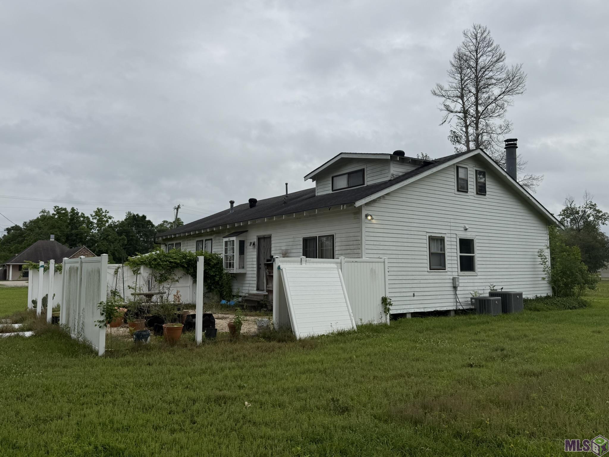 14251 Braud Road Gonzales, LA 70737 - Photo 3 of 21 Gallery Image 3
