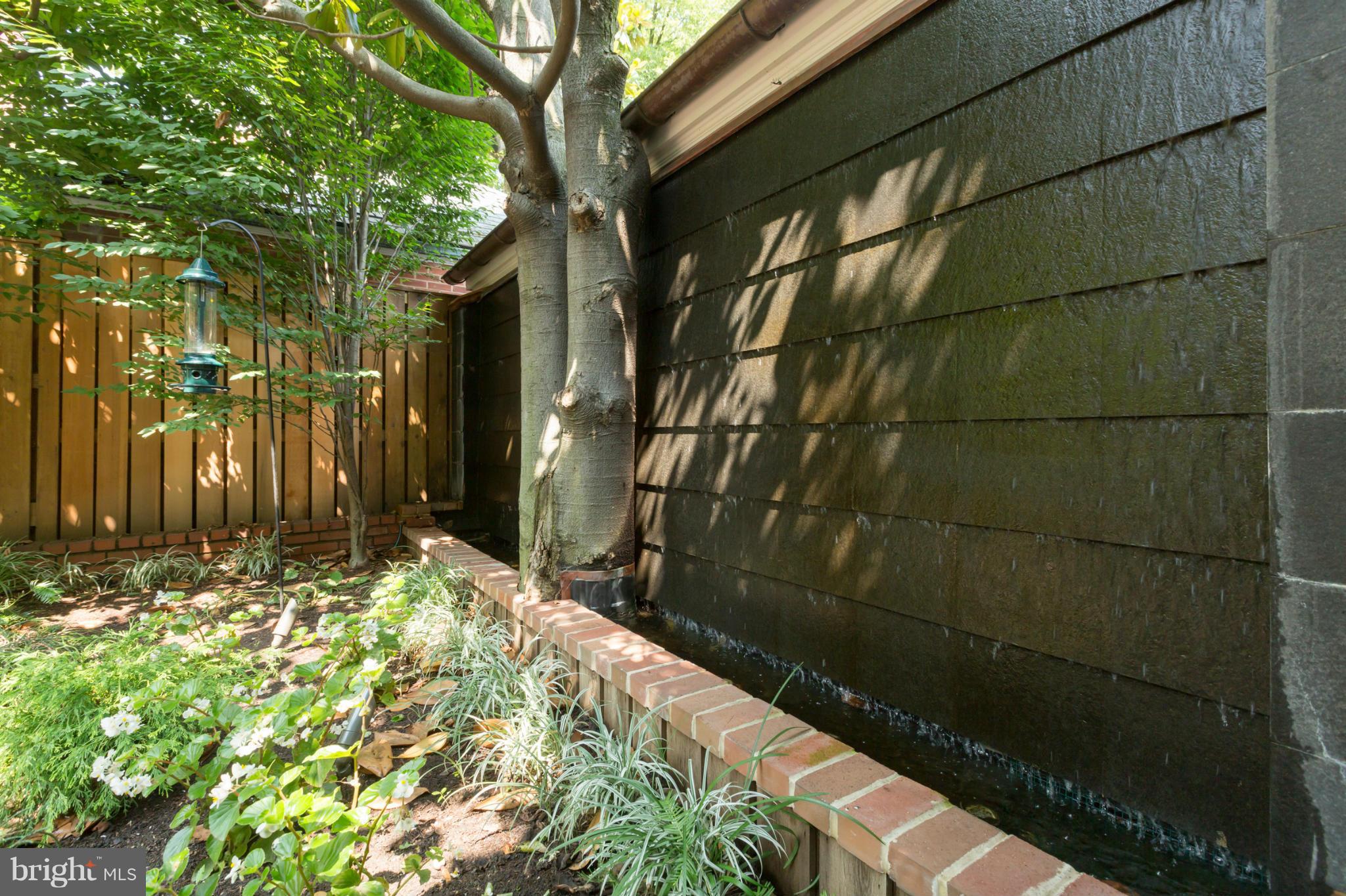 3015 P Street Northwest Washington, DC 20007 - Photo 24 of 26 Water wall