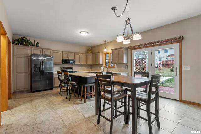 $405,000 | 11008 North Northfield Lane, Dunlap, IL 61525