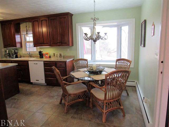 9607 Violet Valley Road Clinton, IL 61727 - Photo 10 of 30 Gallery Image 10