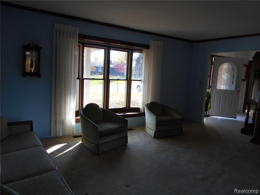 2060 Chalet Drive Rochester, MI 48309 - Photo 11 of 26 Formal Living Room