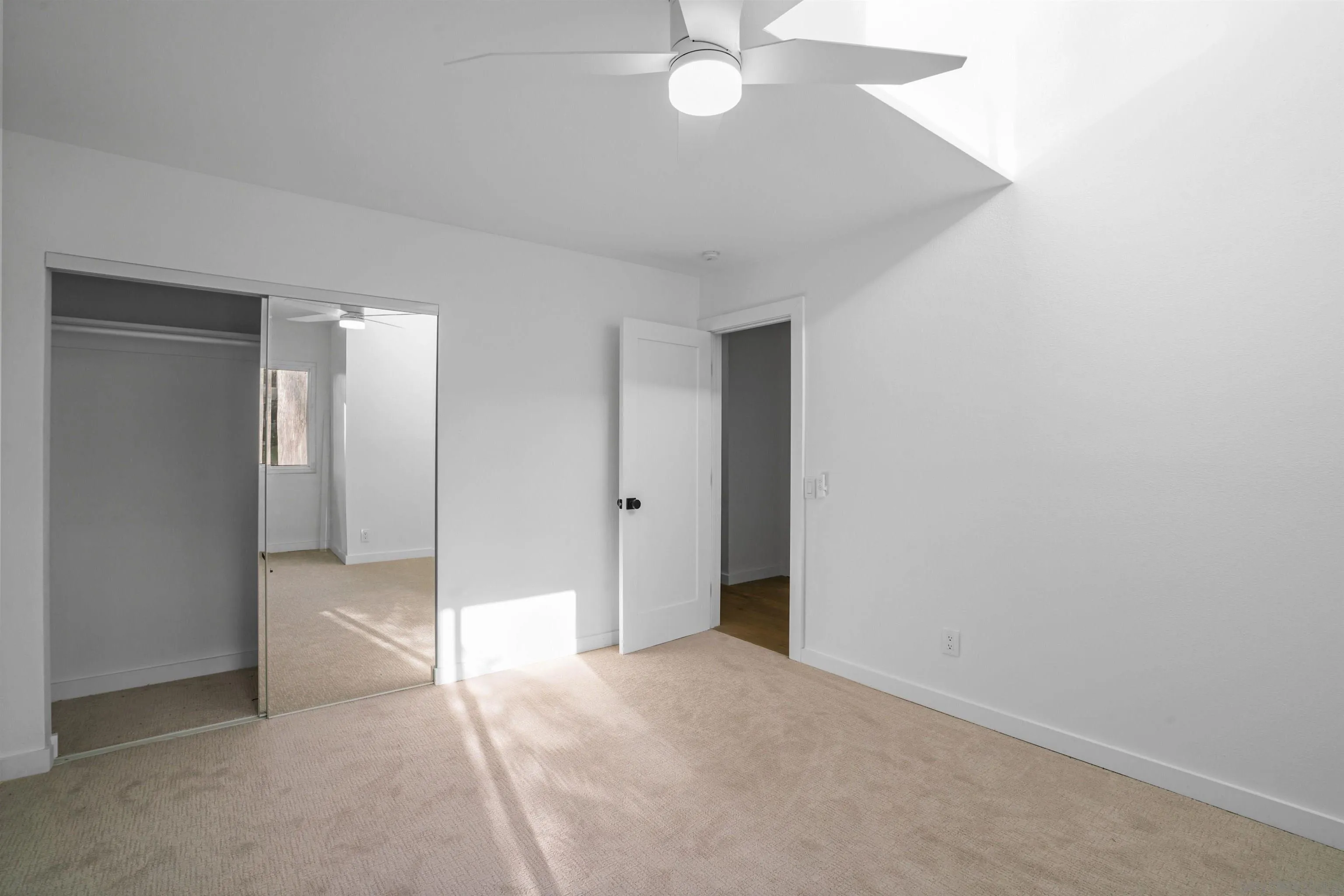 113 Solace Court Encinitas, CA 92024 - Photo 27 of 38 an empty room with a bathroom